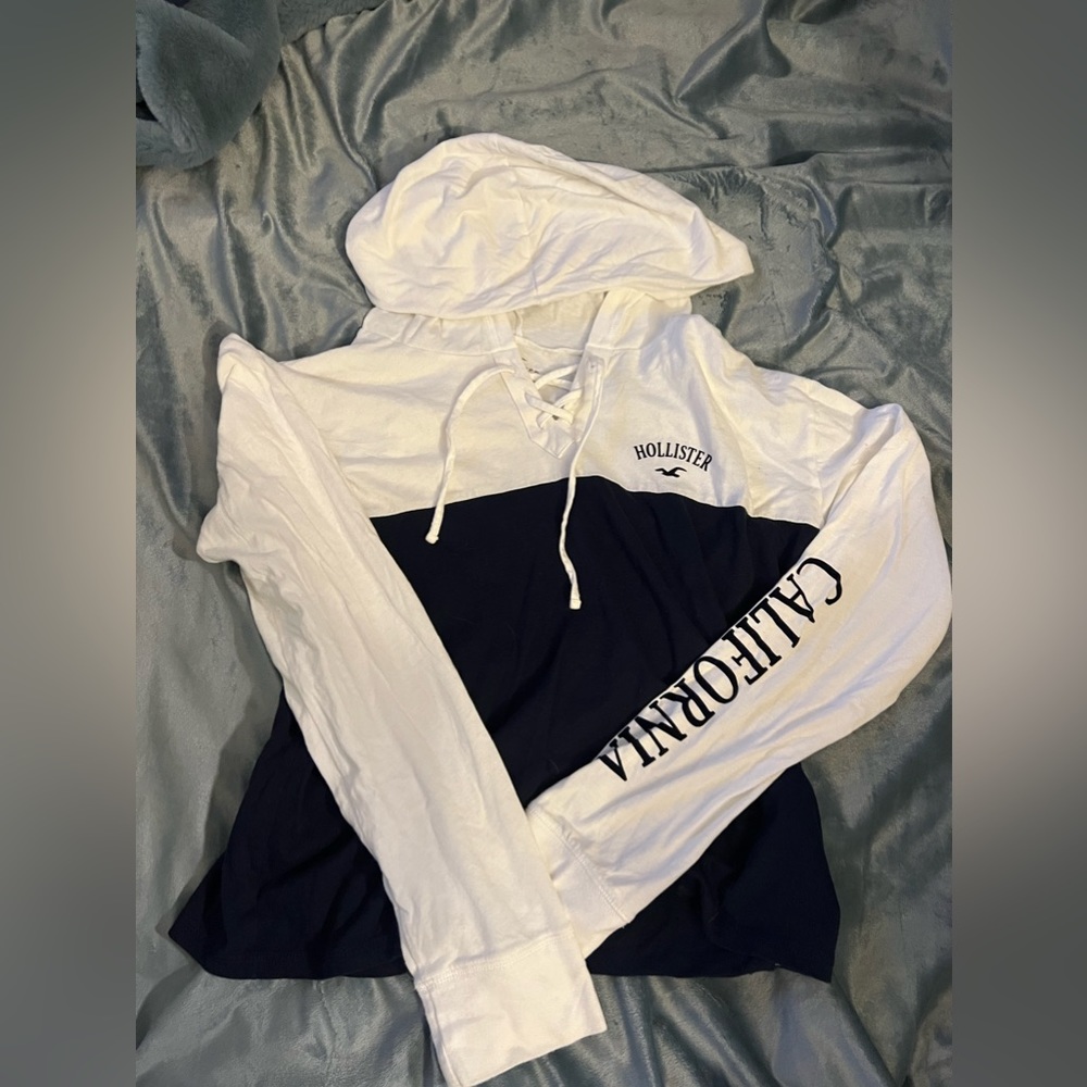 Long sleeve tee color block